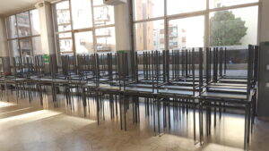 Scuola superiori - banchi