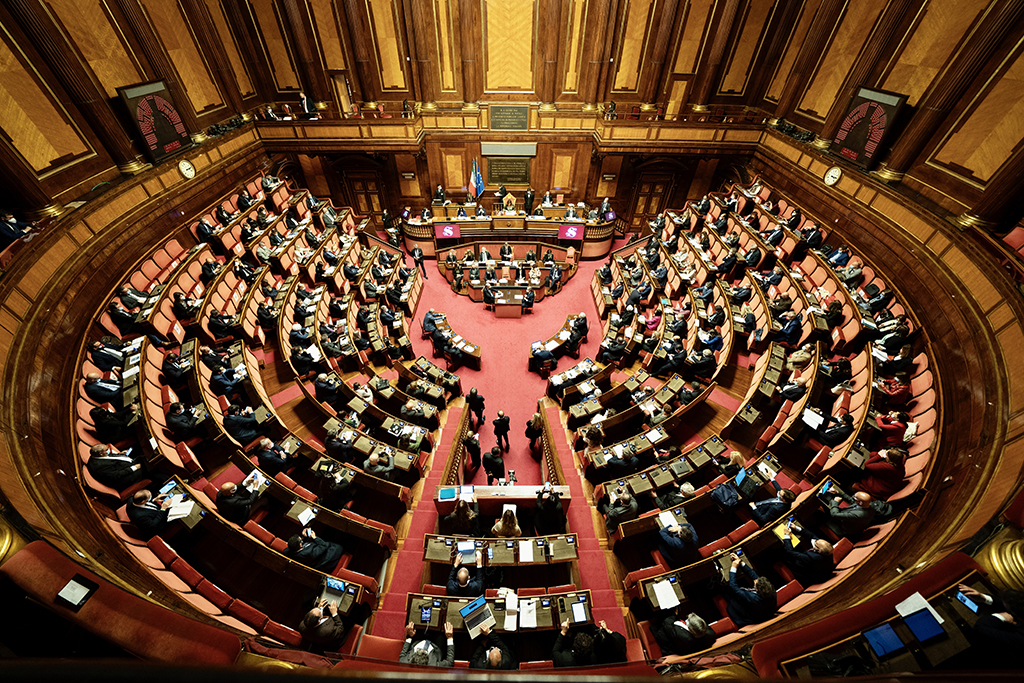 PP Osservatorio 30-04 Draghi Parlamento veduta Camera
