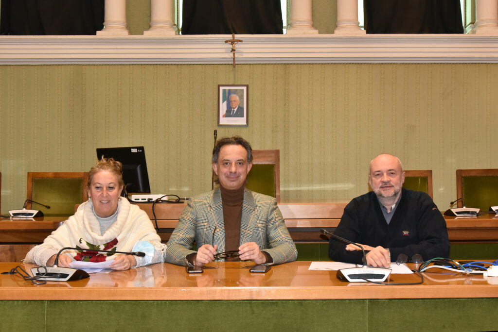 Vigevano fondo bollette - don Moreno Locatelli Andrea Ceffa Marzia Segù