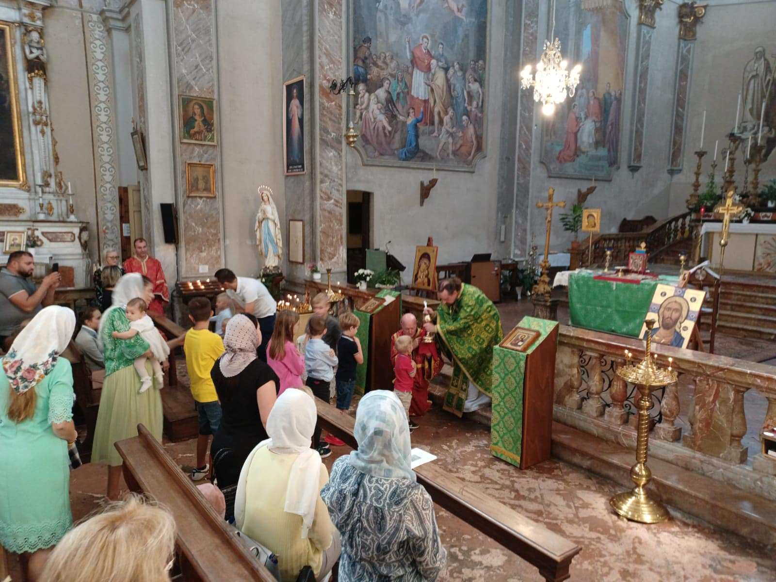 La comunità ortodossa nella chiesa di San Carlo