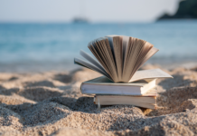 I consigli di lettura sotto l’ombrellone: thriller e fumetti libri estate