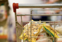 Carovita / Per gli italiani oltre 1.200 euro di spese in più carovita carrello spesa