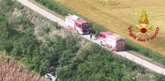 Sannazzaro, finisce con l’auto in una scarpata: salvato dai Vigili del fuoco